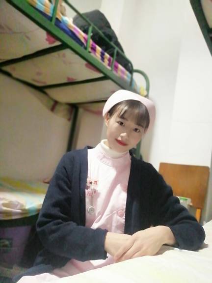 罗琴头像