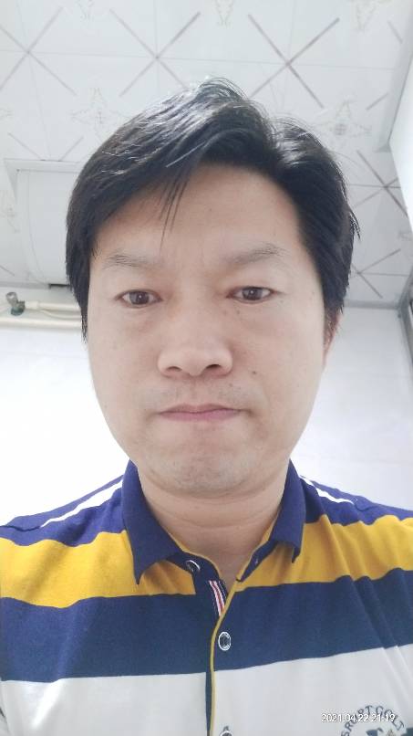 陈华龙头像