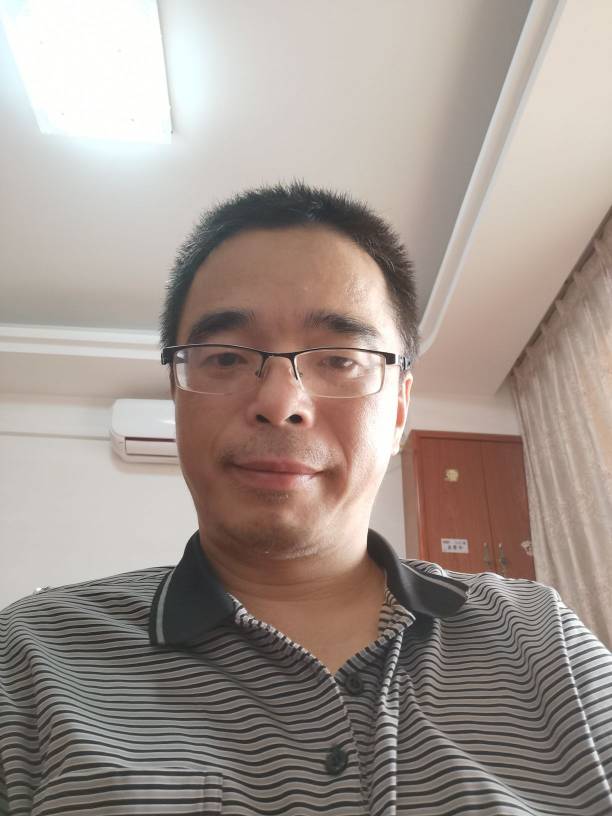 许黎忠头像