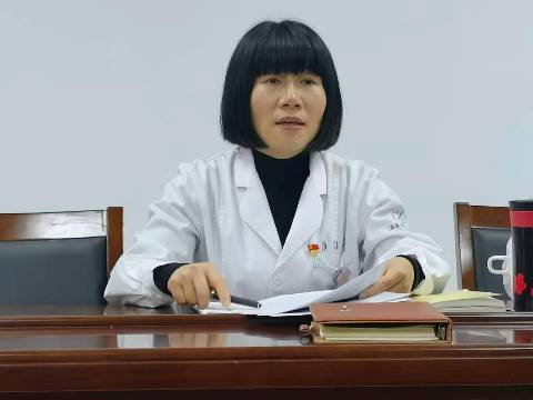 吴萍华头像