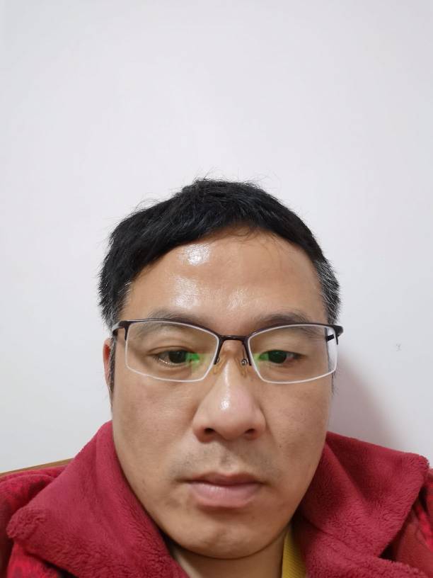 仇大鹏头像