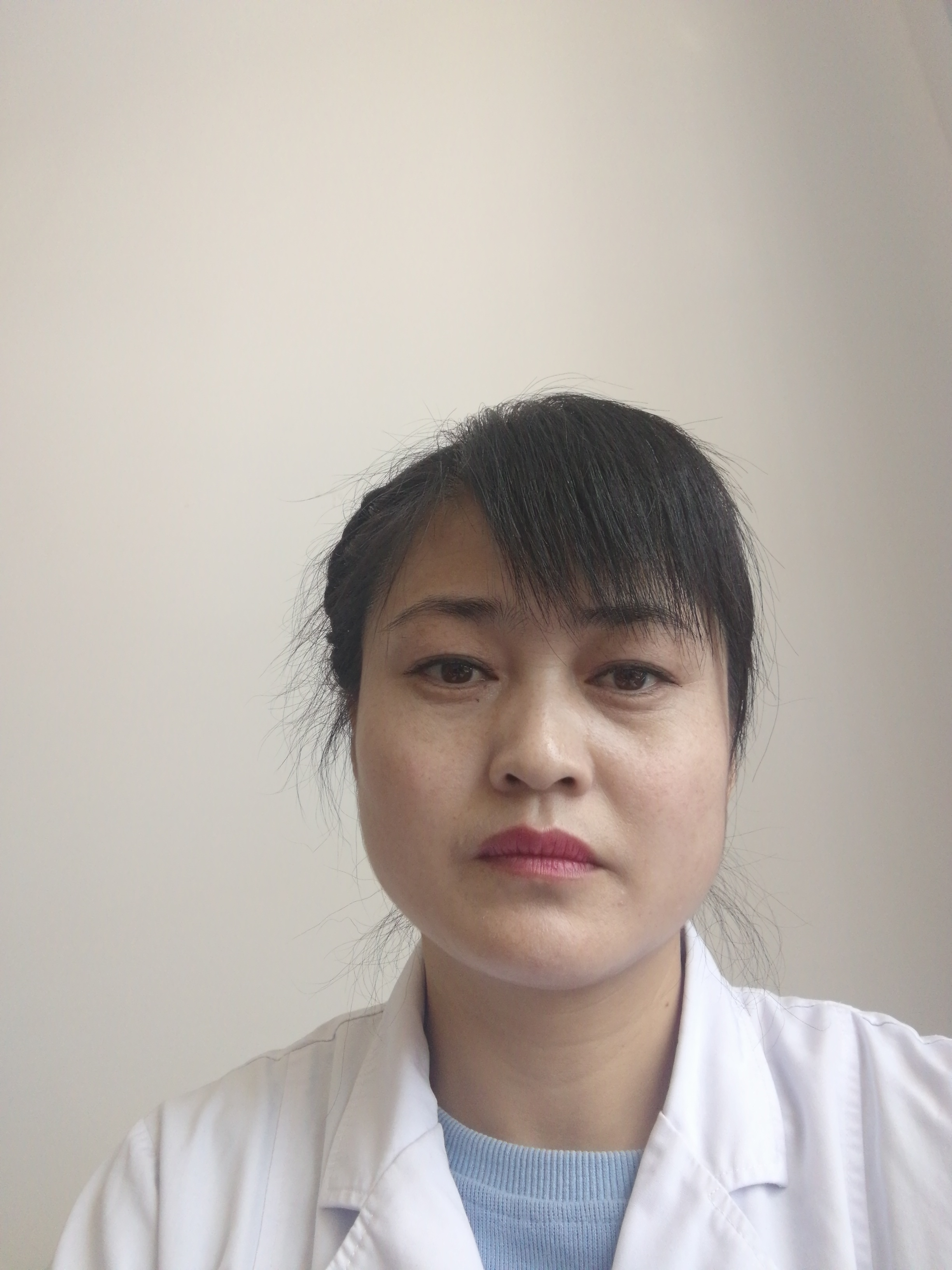 王妍妍头像