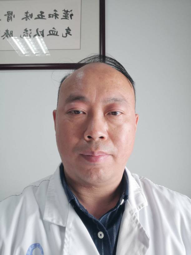 何思君头像