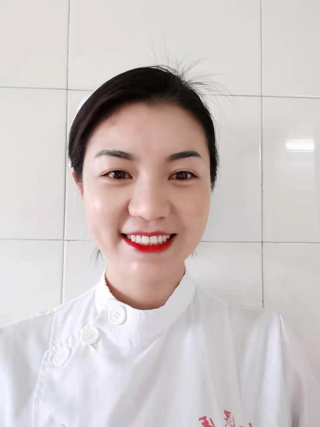 唐婷头像