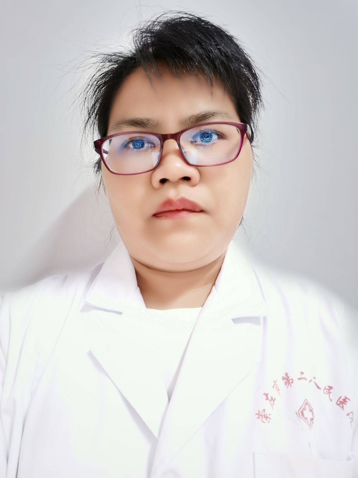 吕丽君头像