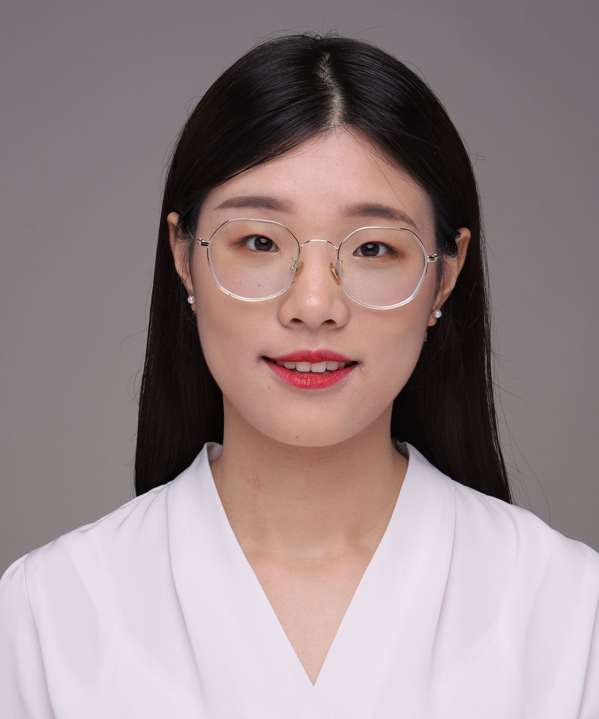 李明奕头像