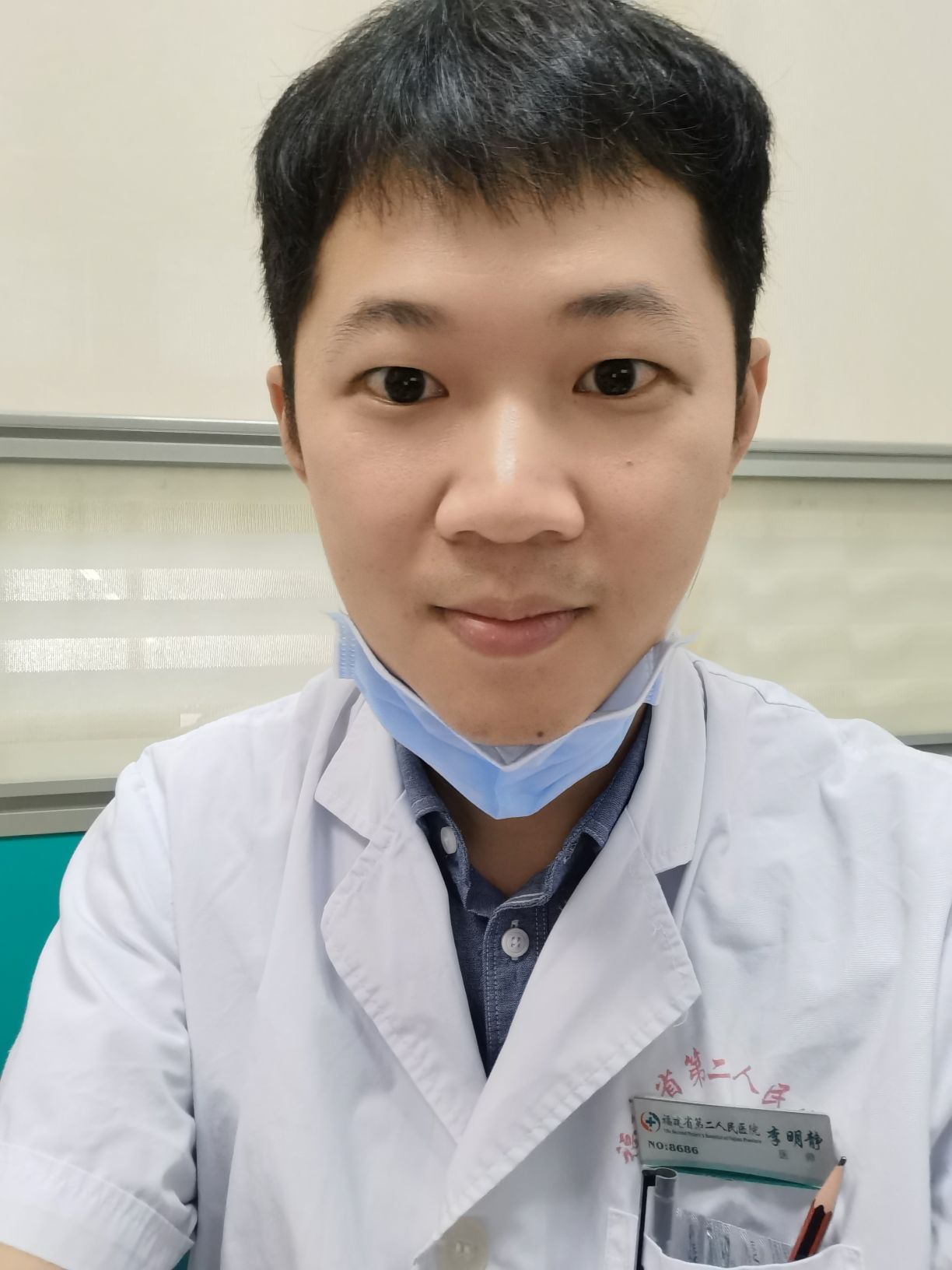 李明静头像