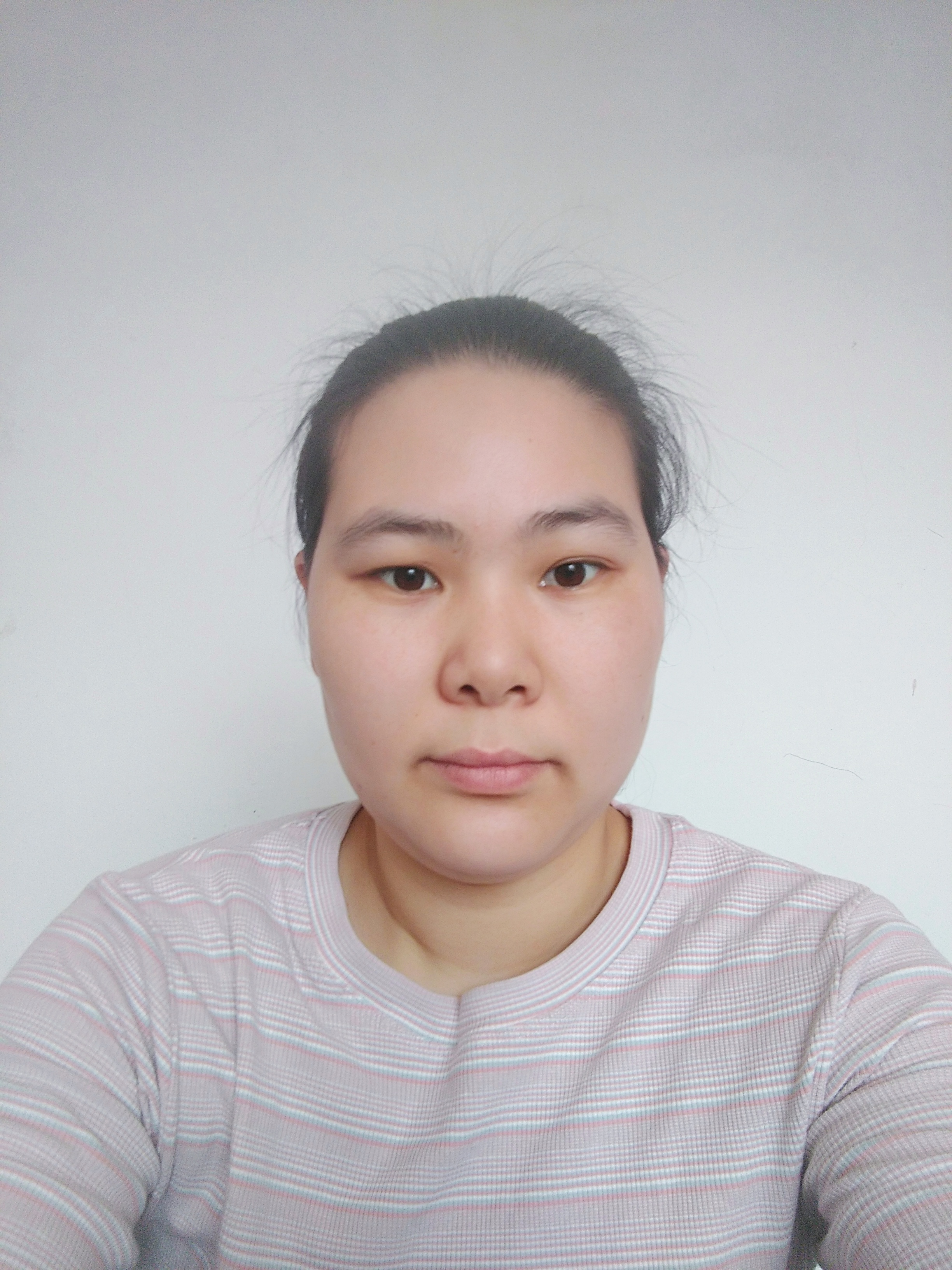 侯丽珍头像
