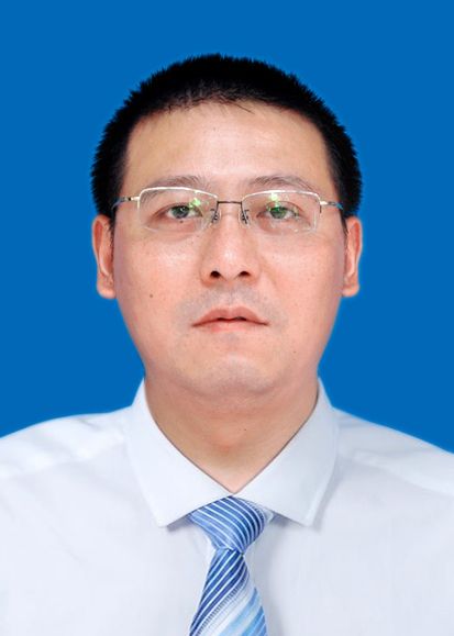 覃子恩头像
