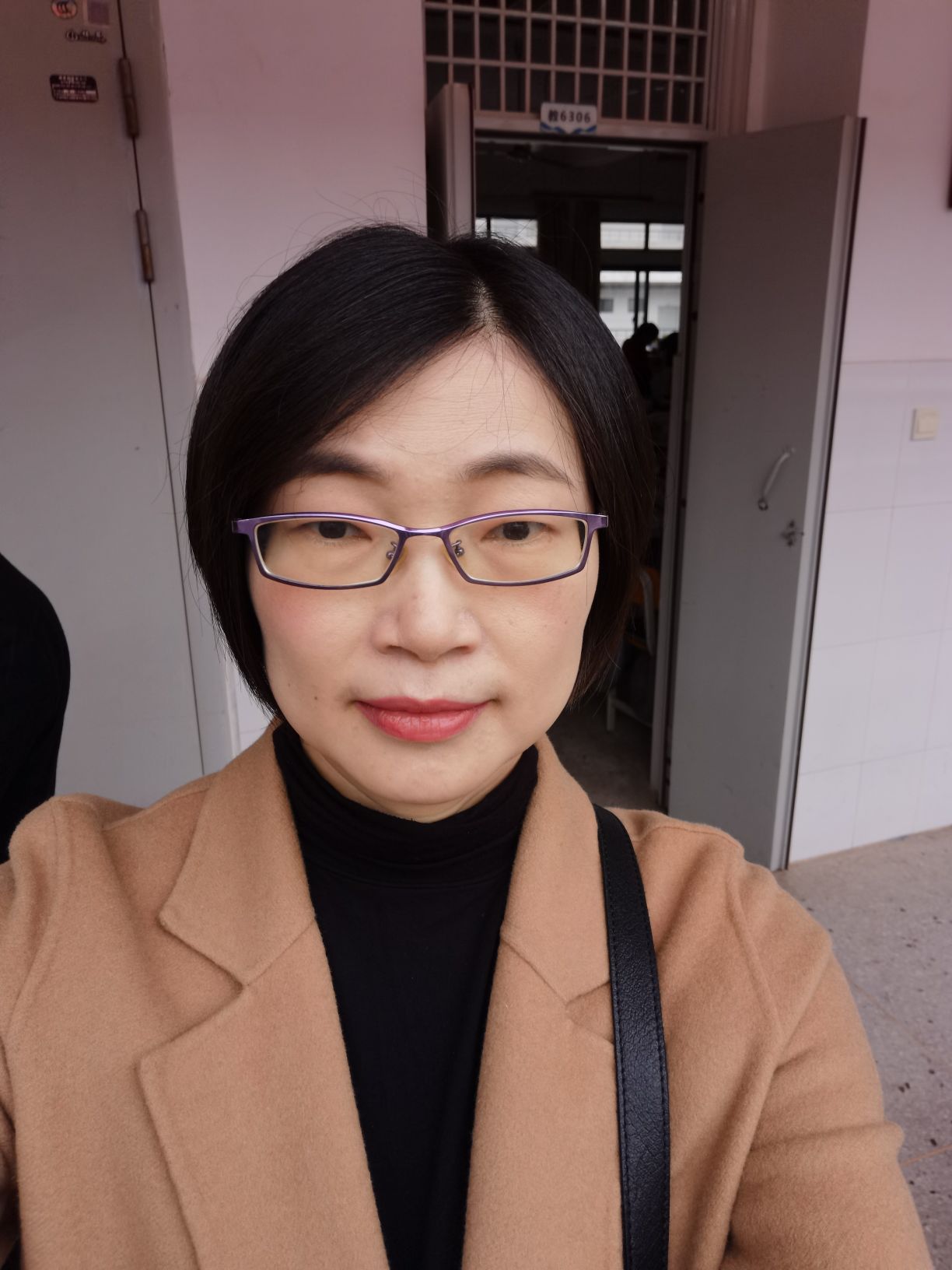 韦丽娜头像