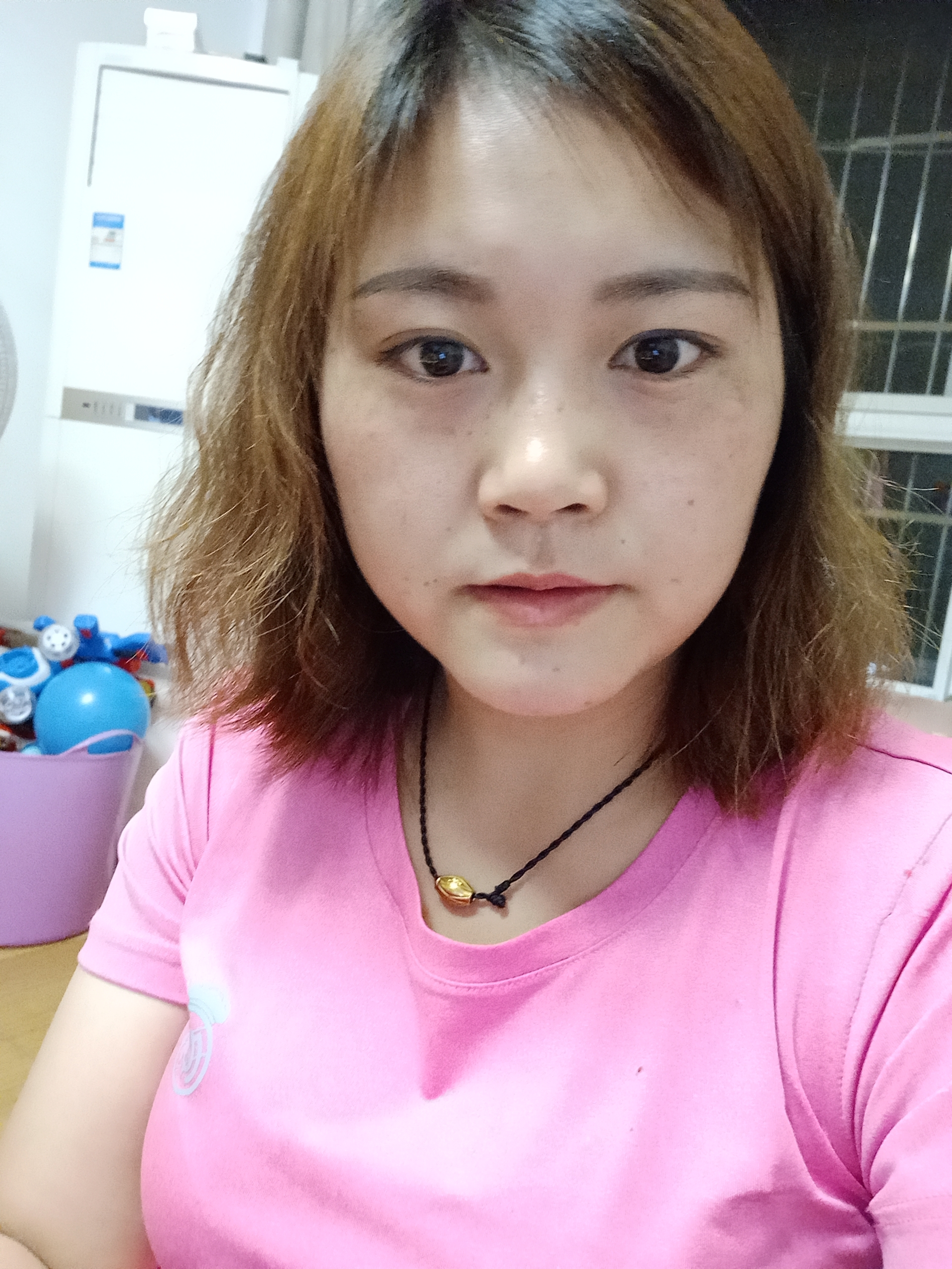 王玥头像
