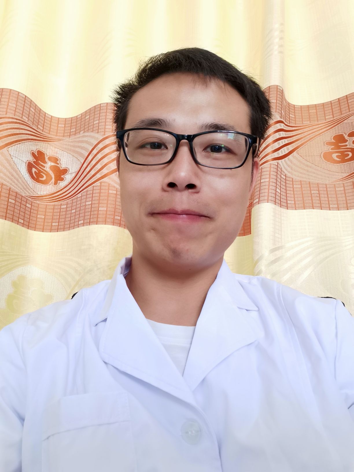 屈攀头像
