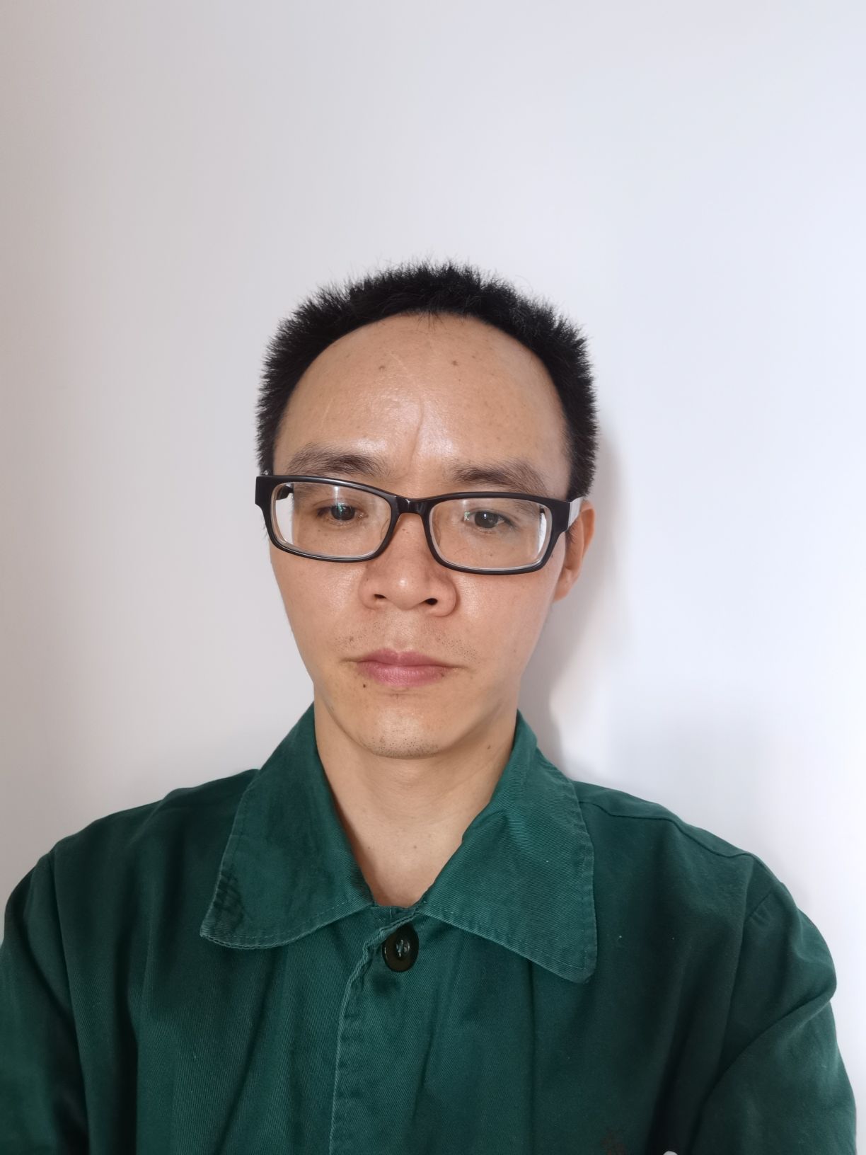 钟志银头像