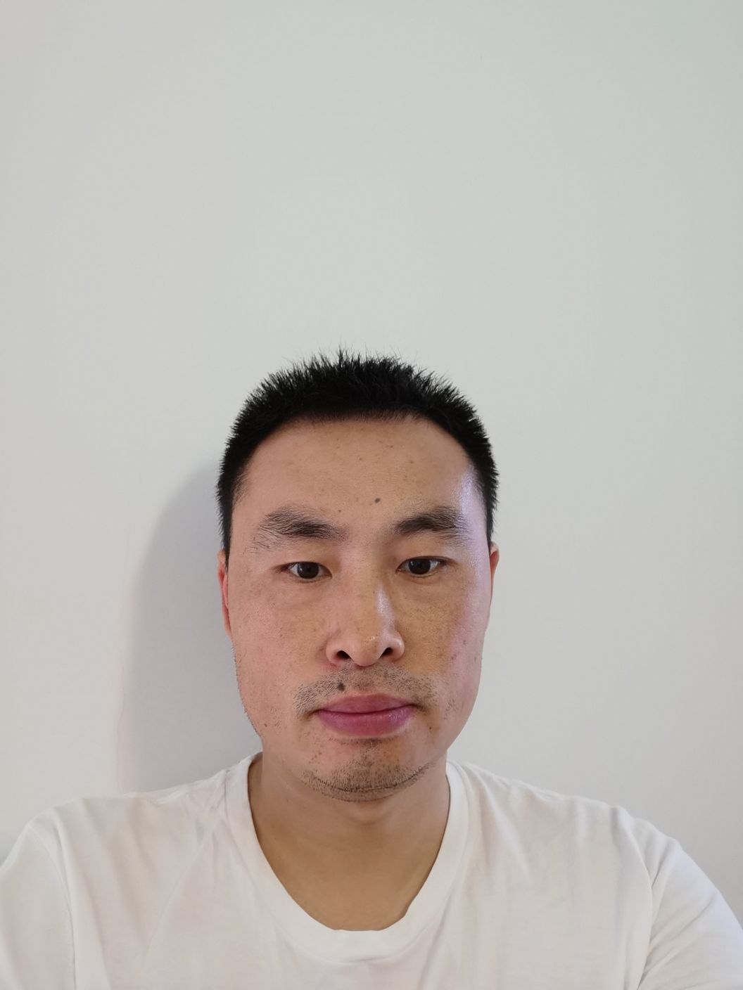 易杰头像