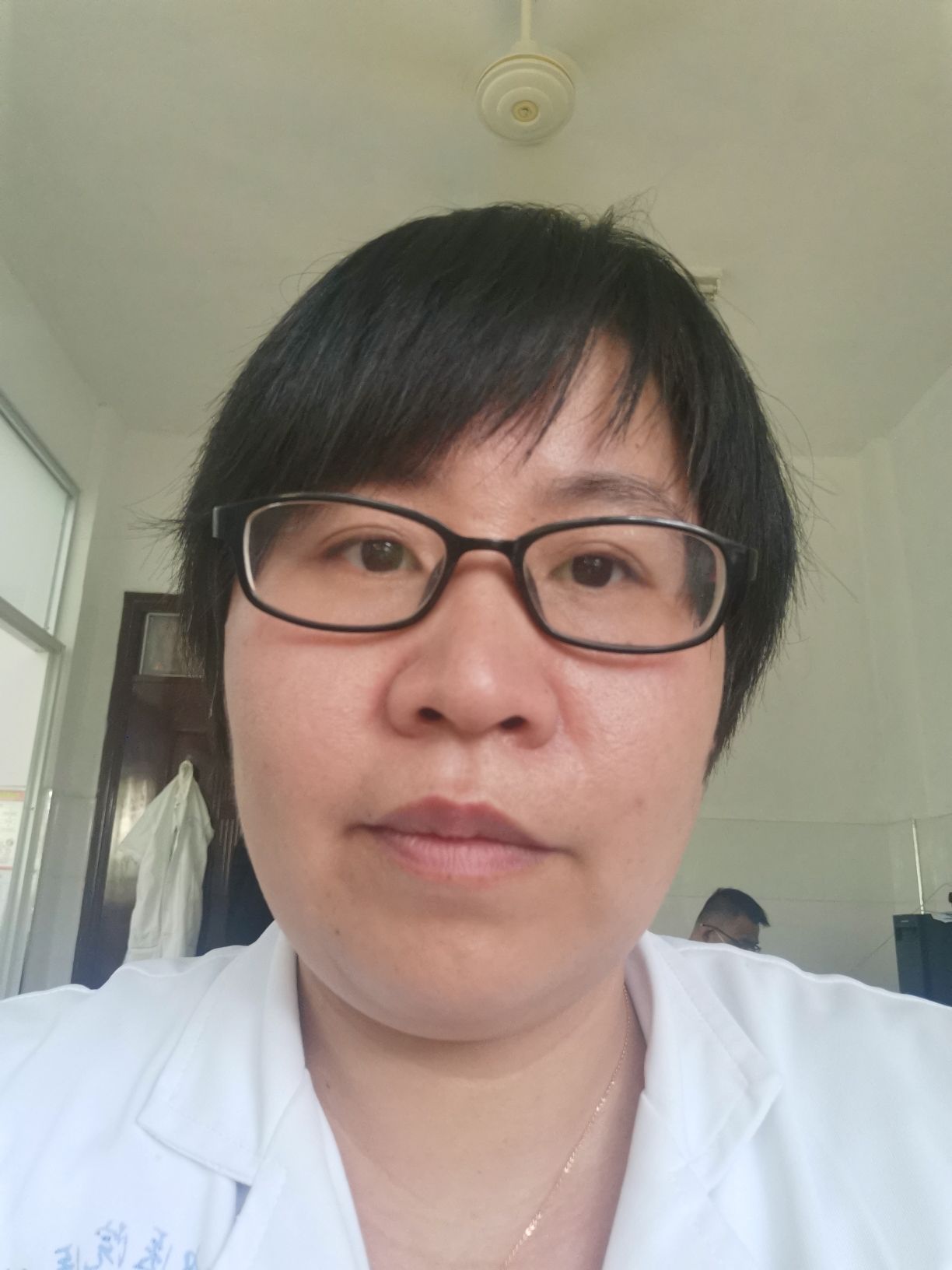 王丽萍头像