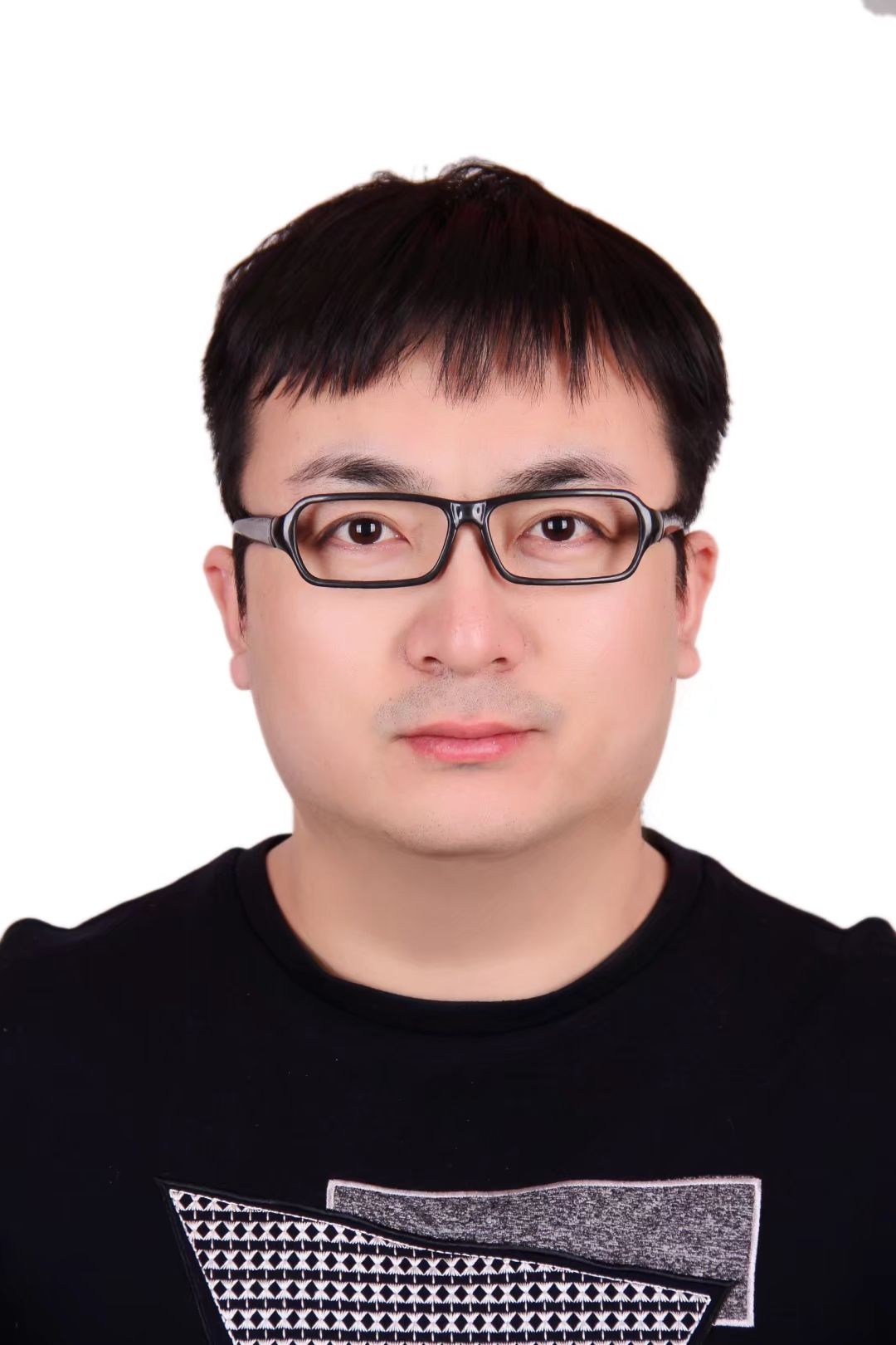 白志国头像