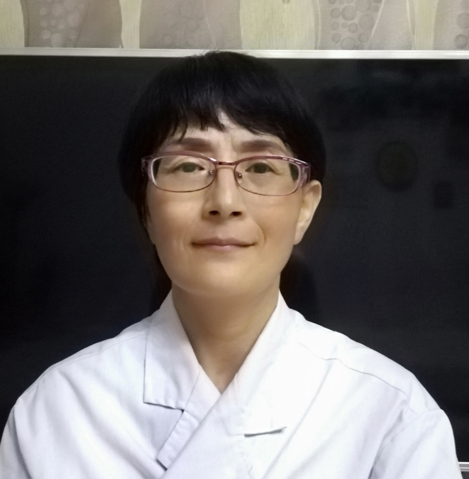 李红梅头像