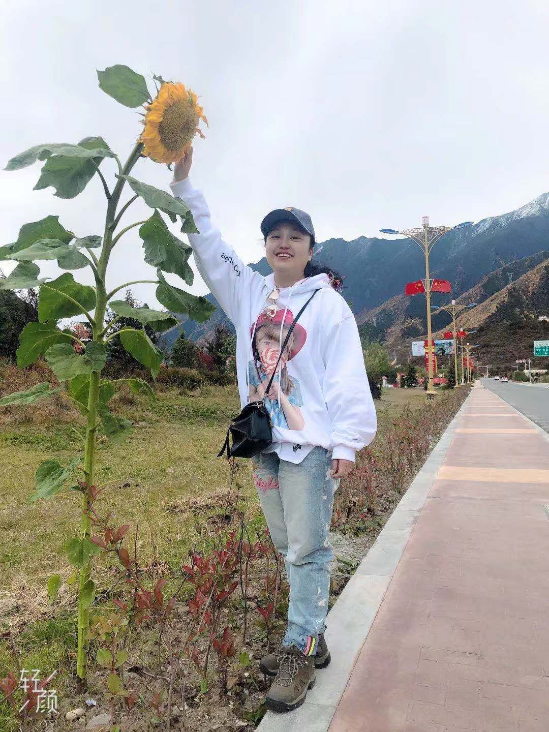 王鑫头像