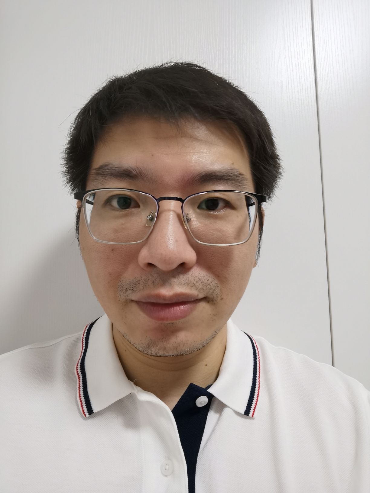 吴骞头像
