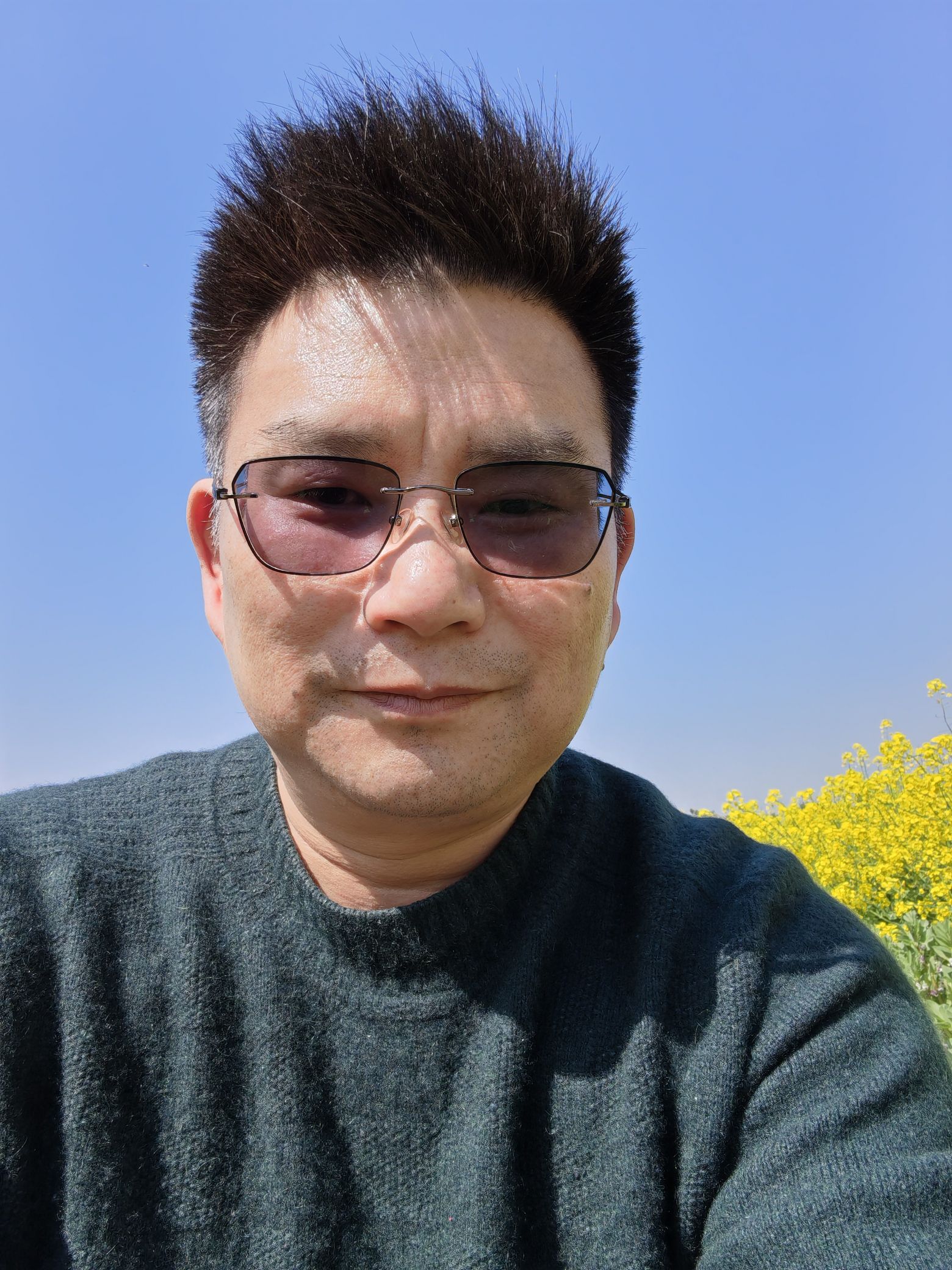 邾支青头像