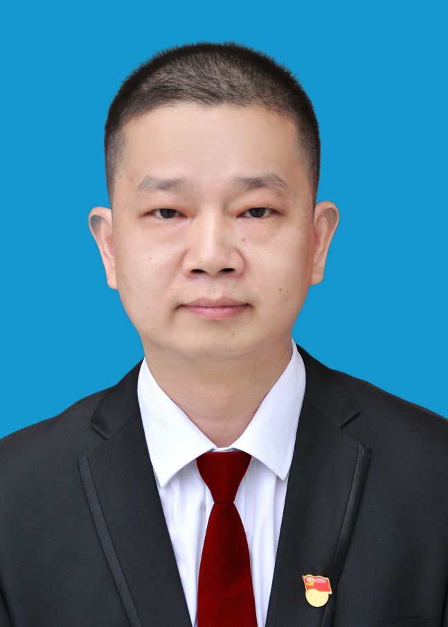 梁鹏头像