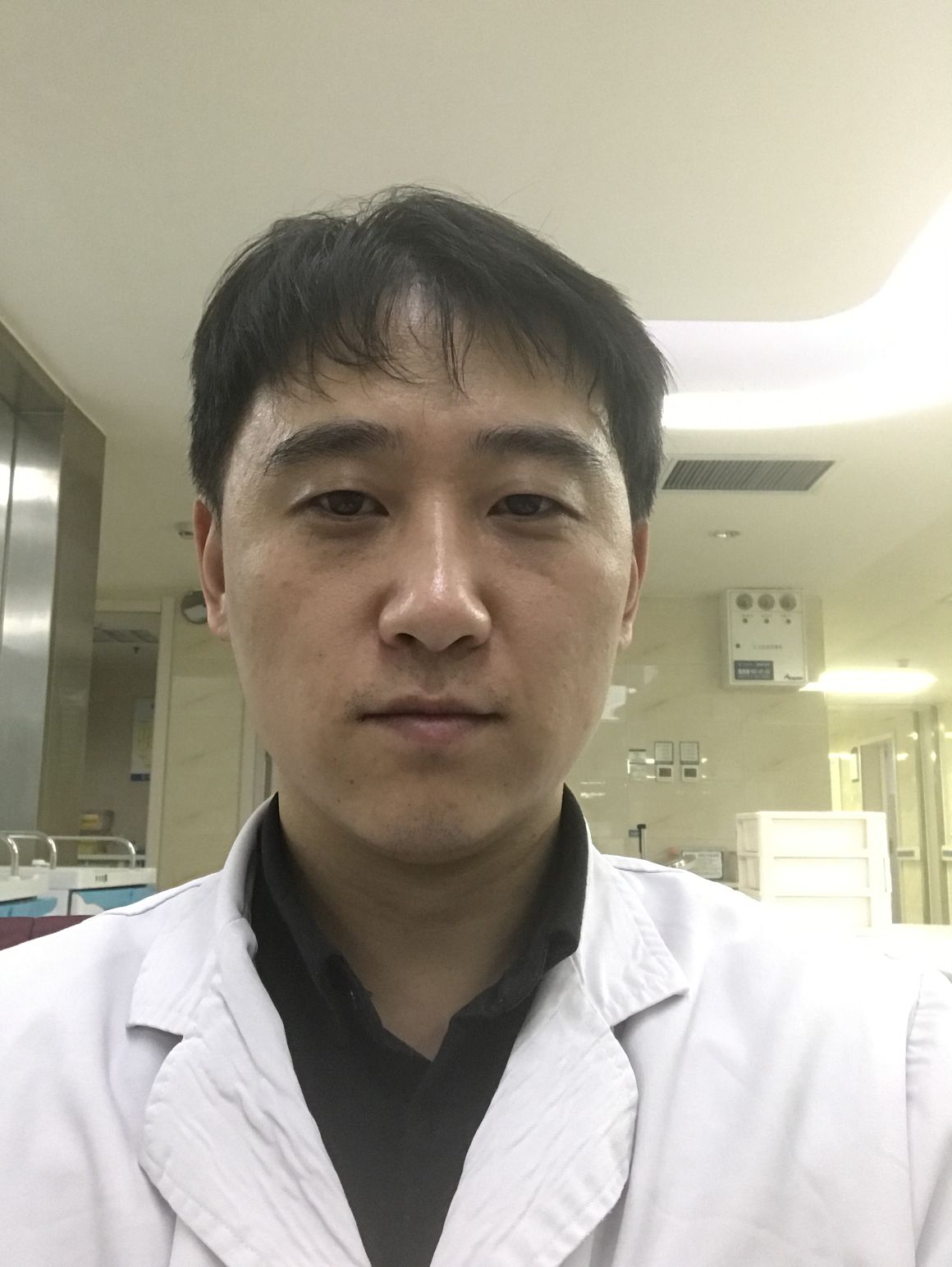 李海鹏头像