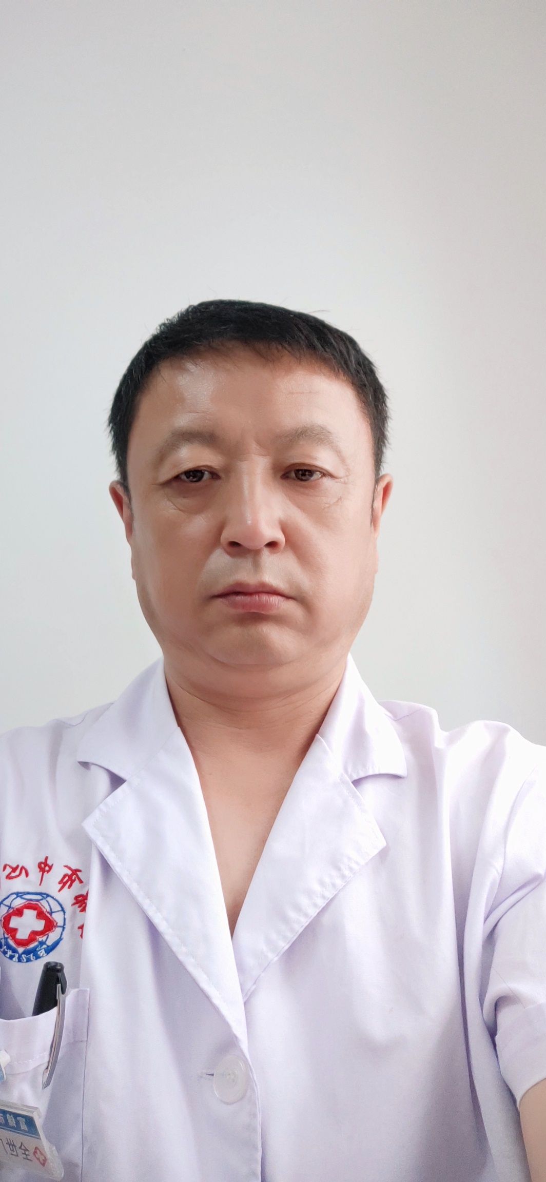 全世广头像