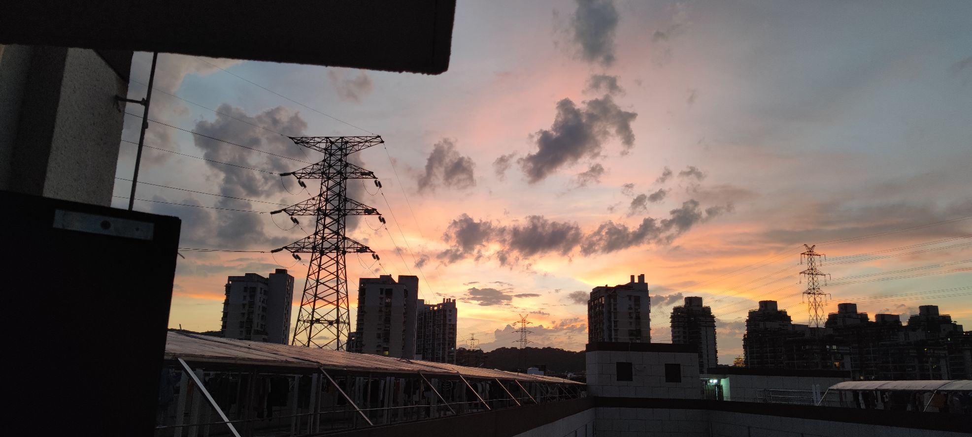 张玺头像
