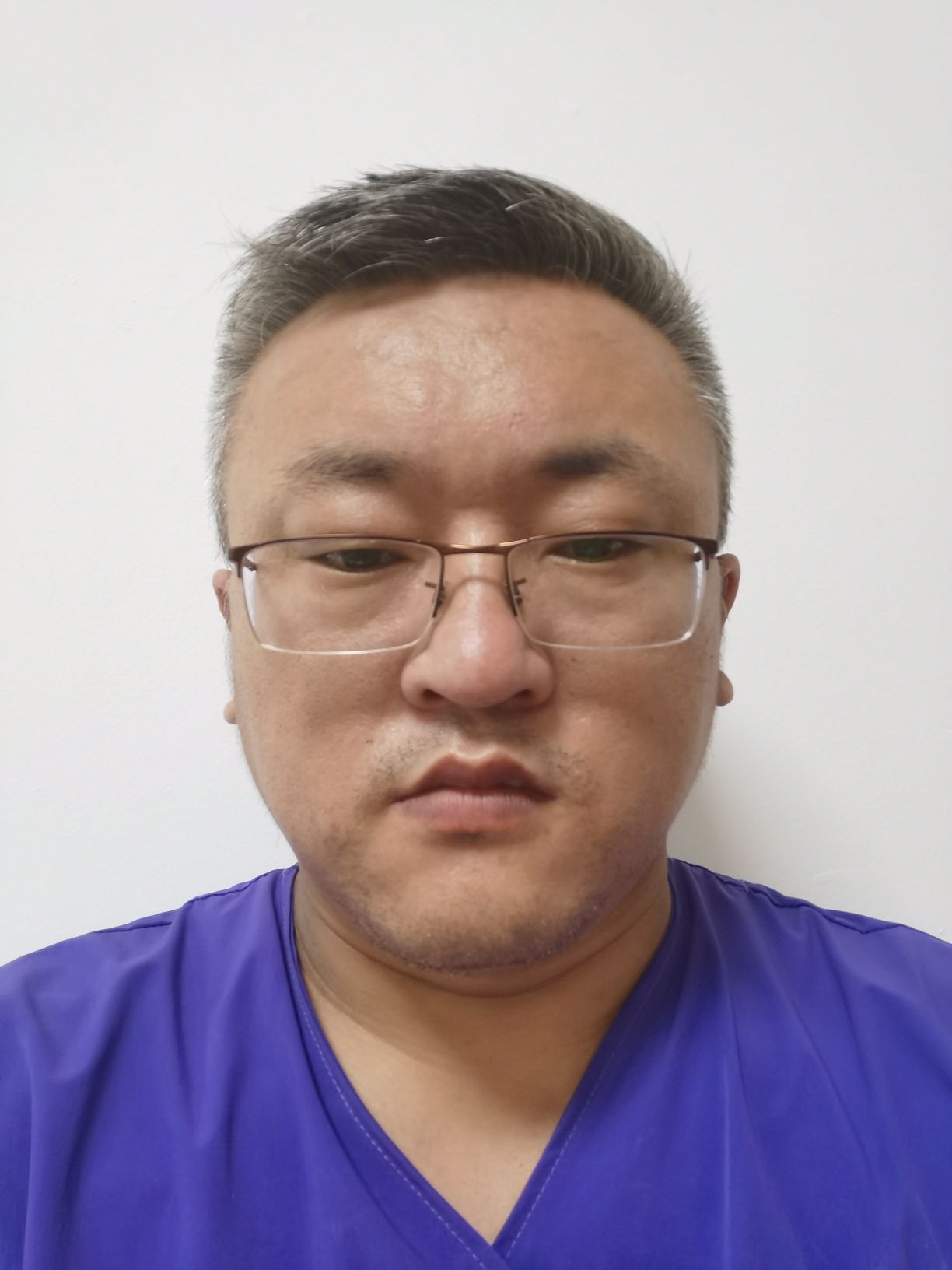 刘忠头像