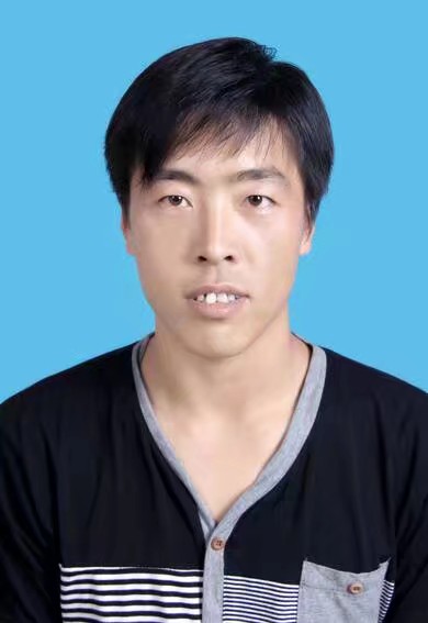 石锴头像