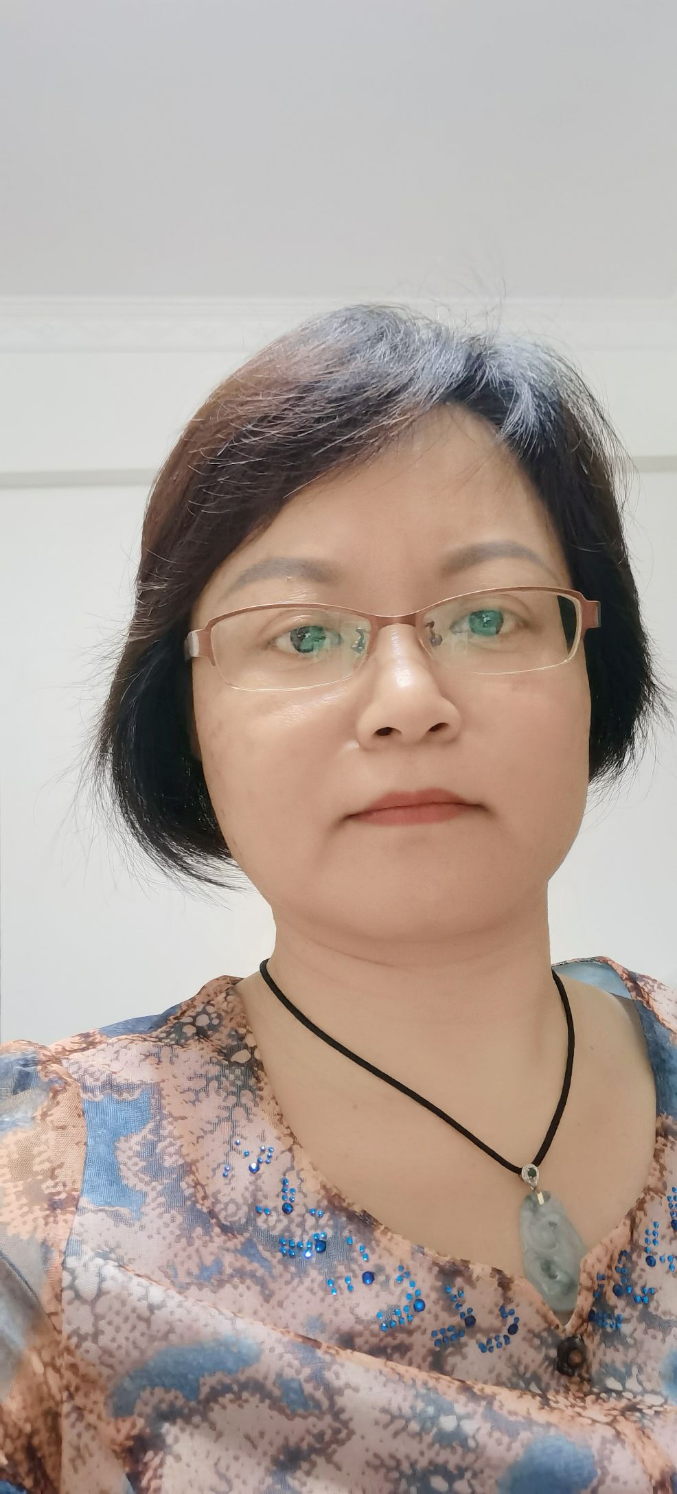 毛宇红头像