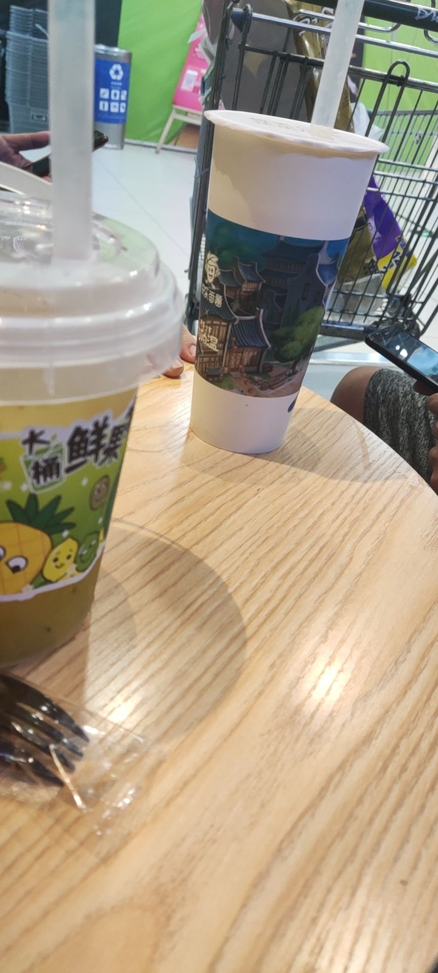 卞曼诗头像