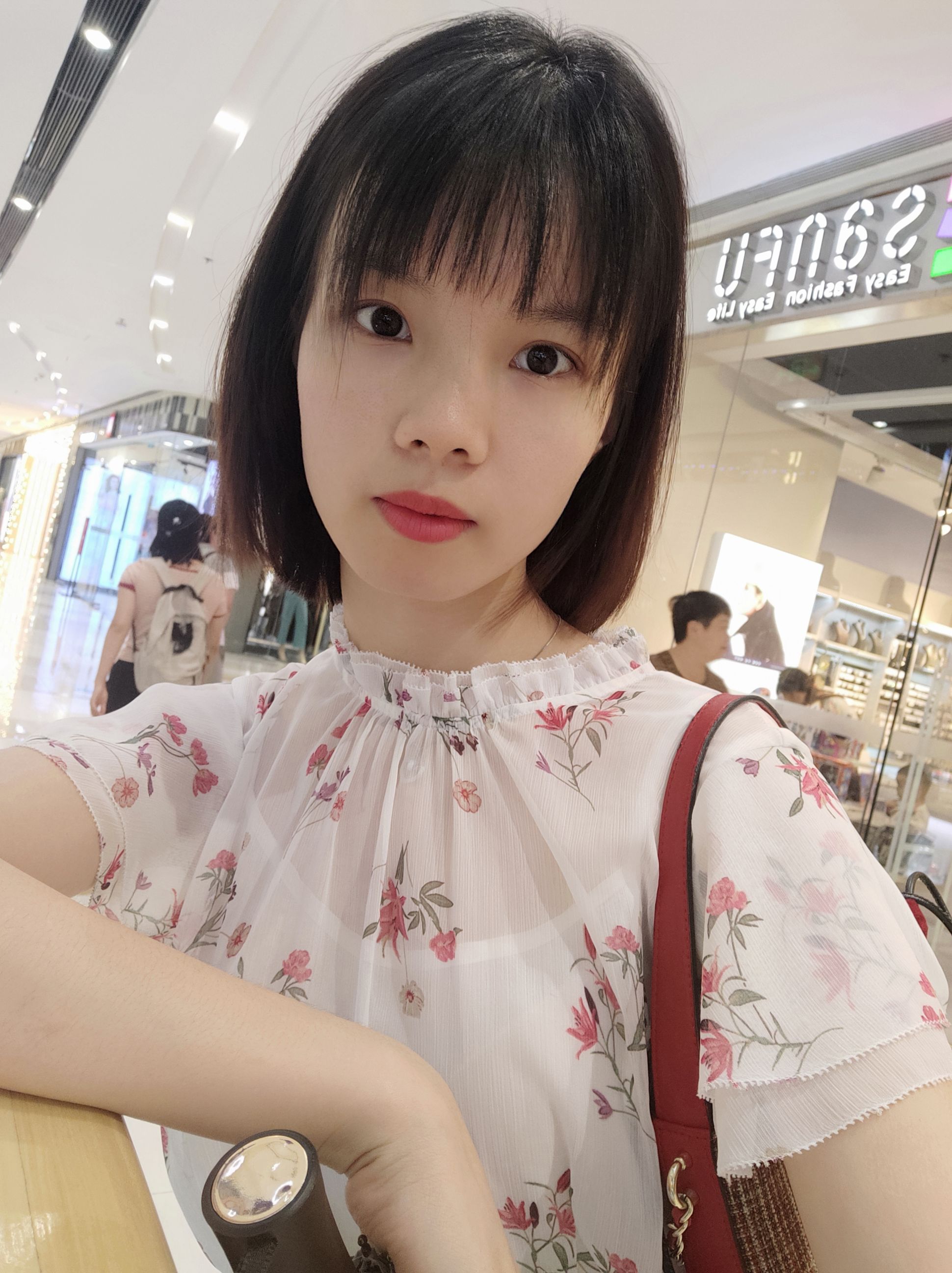 刘静头像