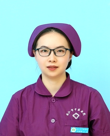 王甜甜头像