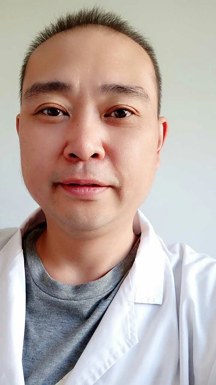 严铁明头像