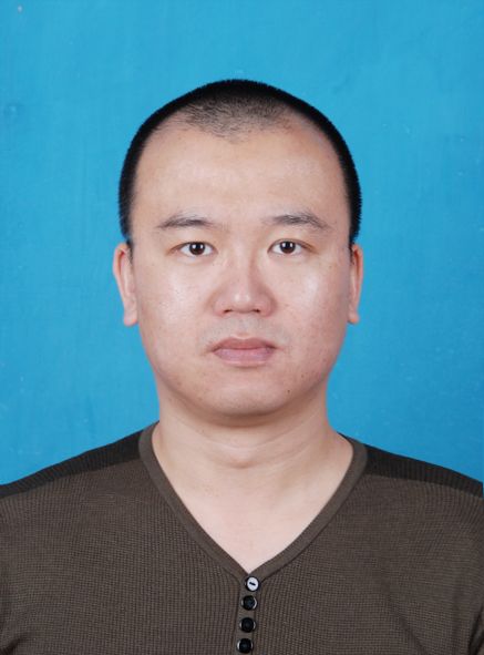 崔昆头像