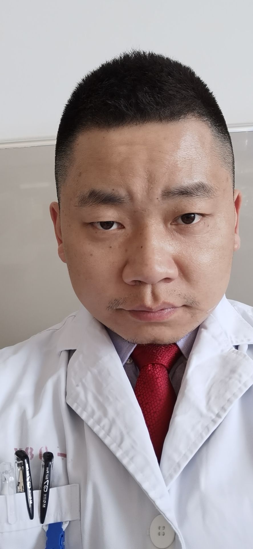 龙树林头像