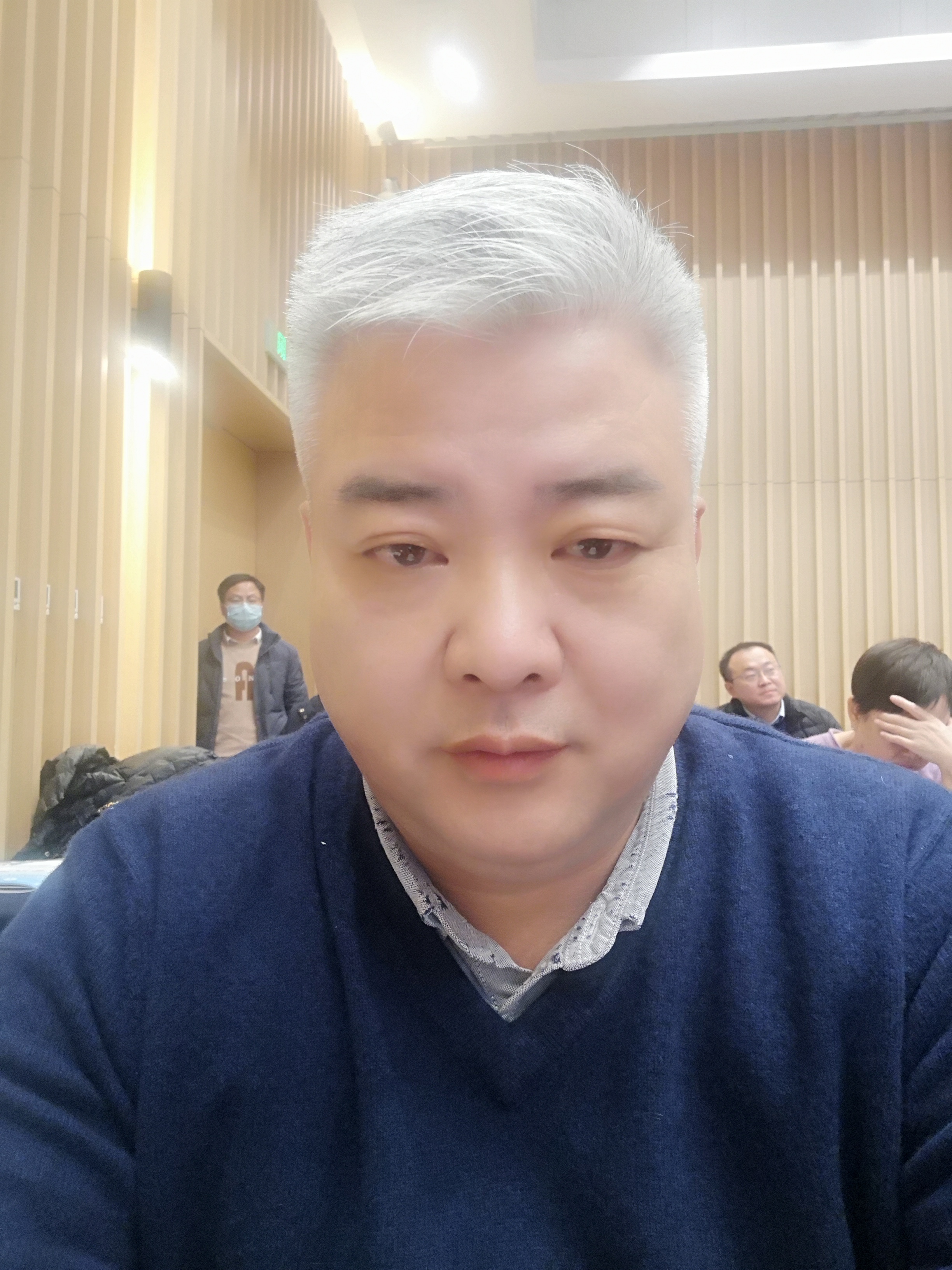 熊建国头像