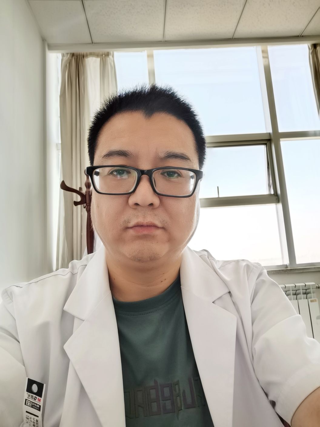 李琦头像