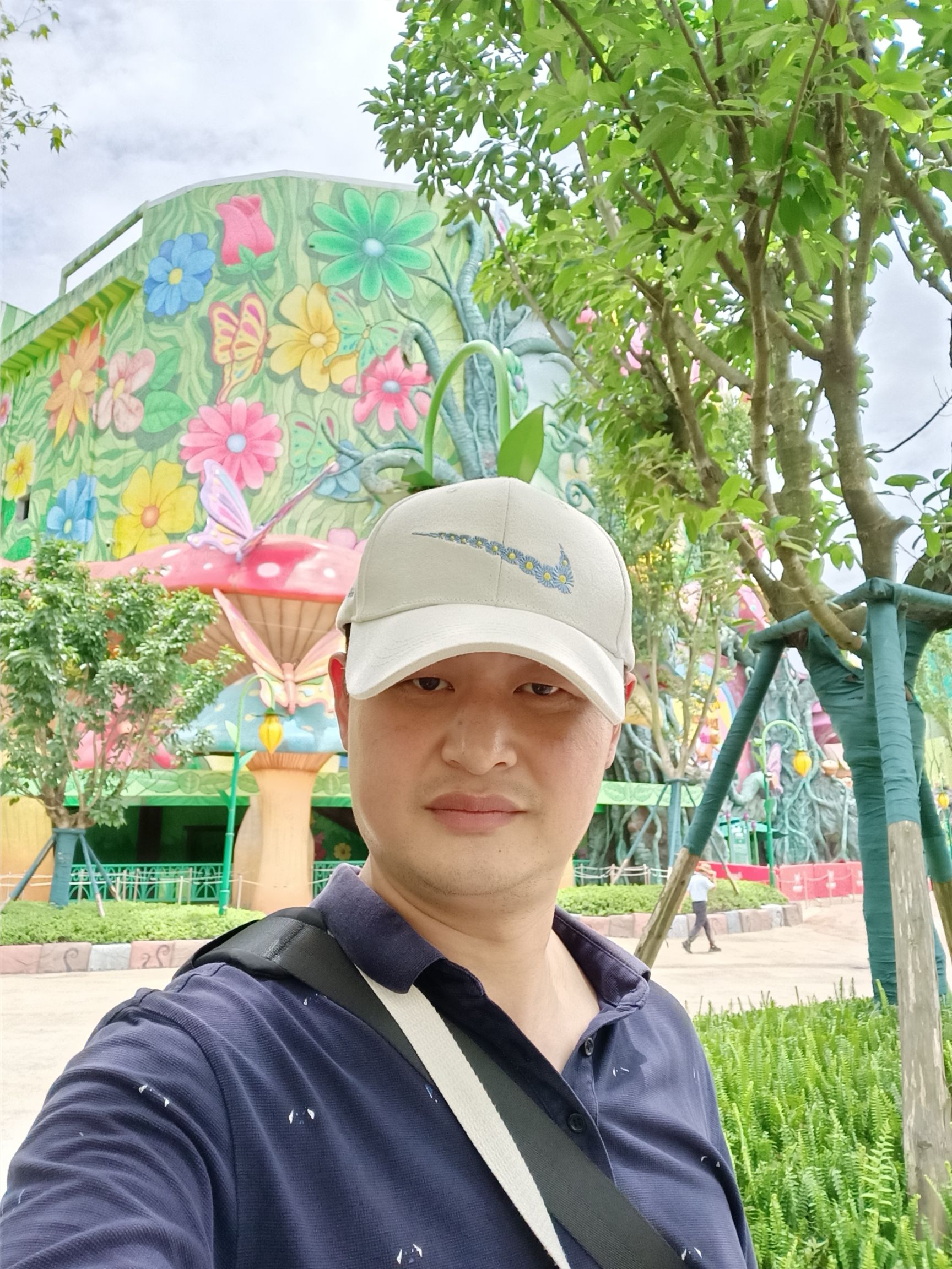 刘远富头像