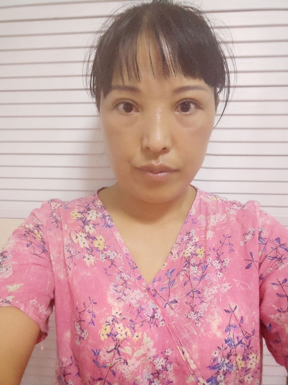 梁娜头像