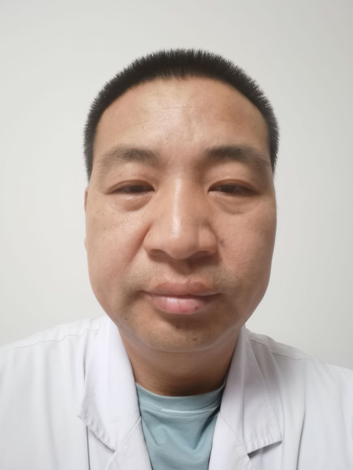 孙军旺头像
