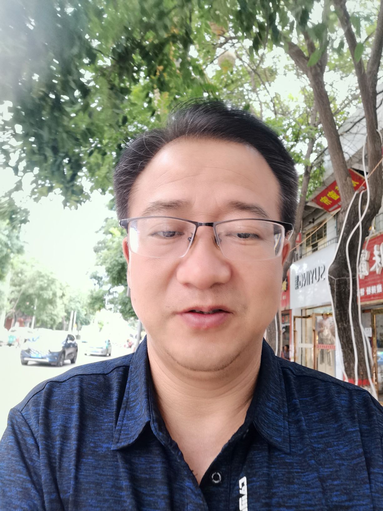 刘文头像