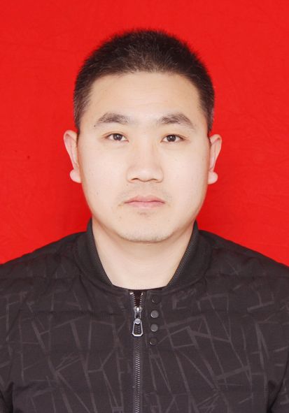 程东峰程东峰  骨伤科副主任 主治医师 毕业于河南中医药大学骨伤专业；从事骨科十余年，曾多次在郑州市头像