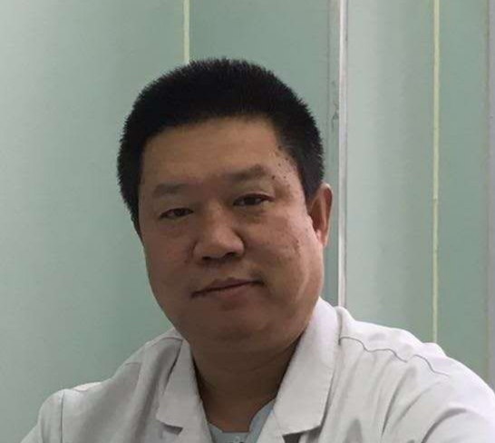 朱华年头像