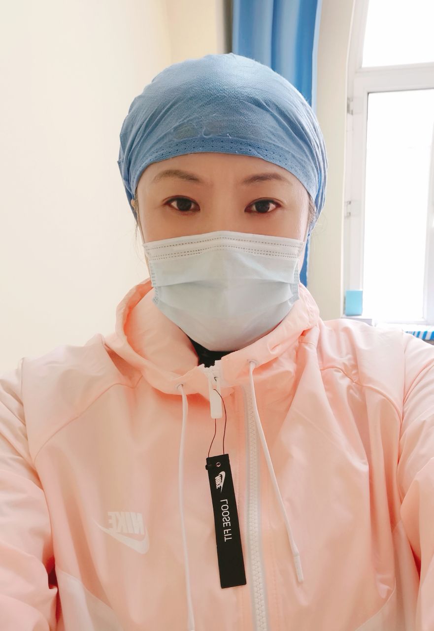 吕艳秋头像