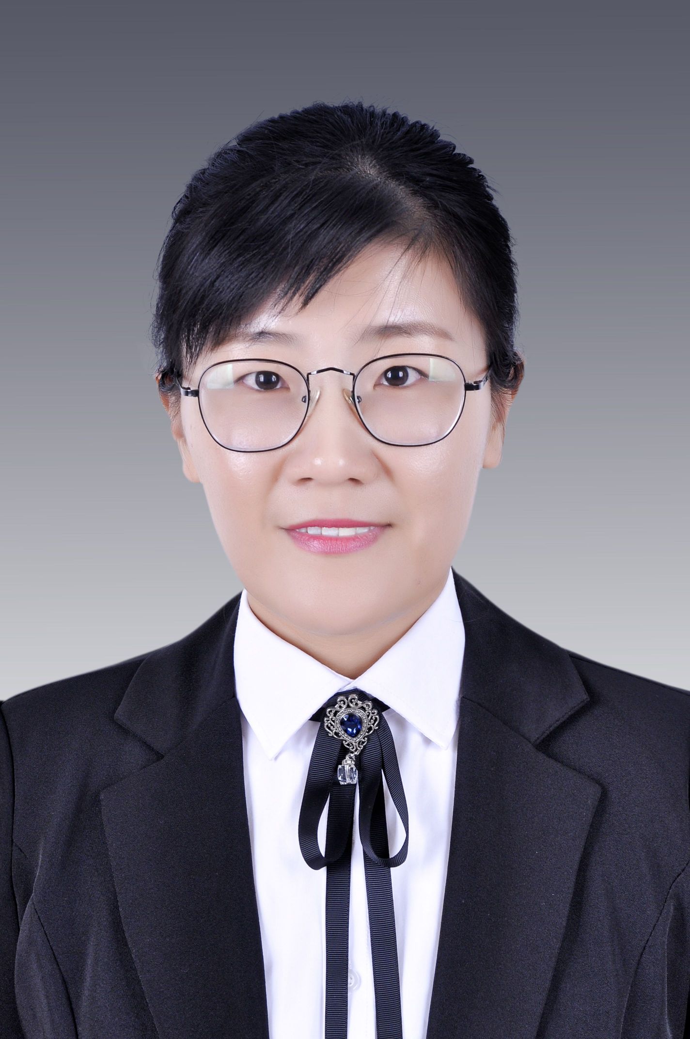 丁焕头像