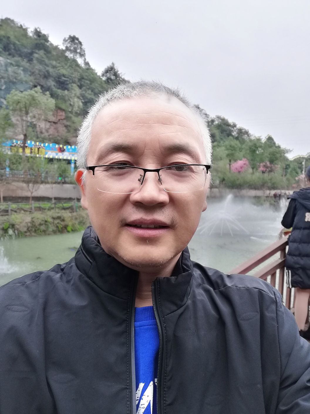 郑玉高头像