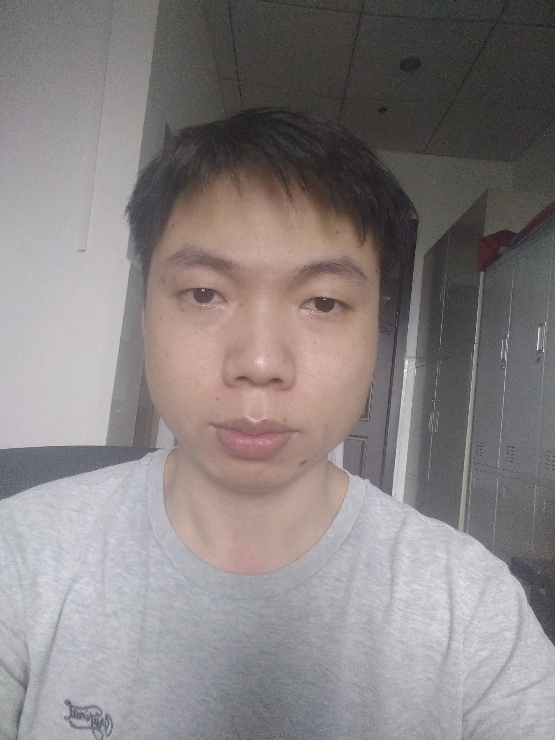 邹小勇头像