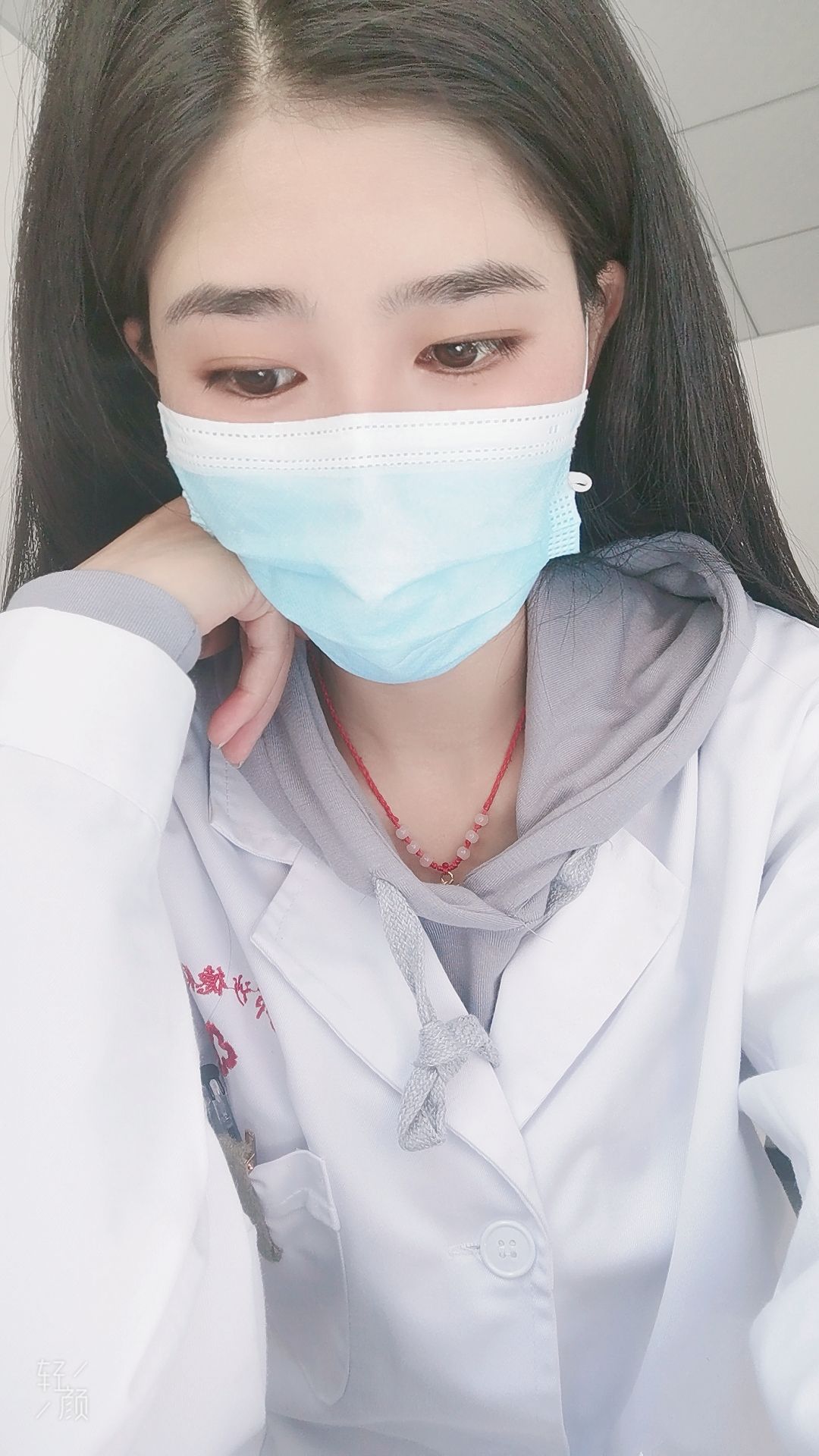 毛燕头像